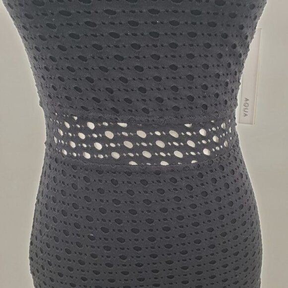 AQUA Sleeveless Bodycon Mini Dress Polka Dot Cut Out Little Black LBD Small NWT - Picture 4 of 10